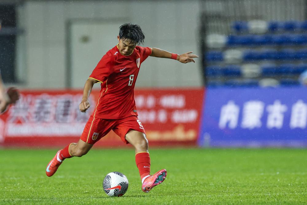 湖人罚球23-36落后马刺，赛季首次少于对手达10次