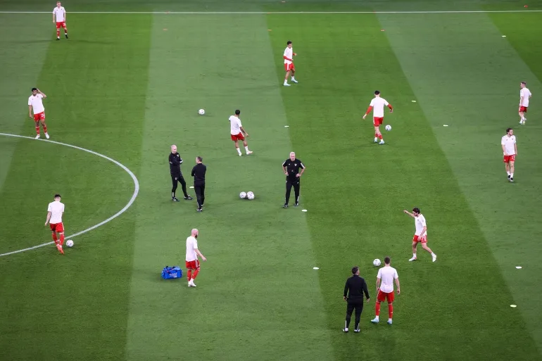 足球国足后防稳固，连续三场零封对手