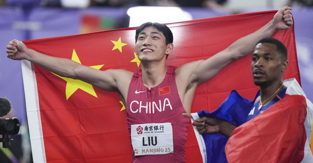 小蜘蛛未获最佳前锋提名，冈萨雷斯晒照：显然他们什么都不懂