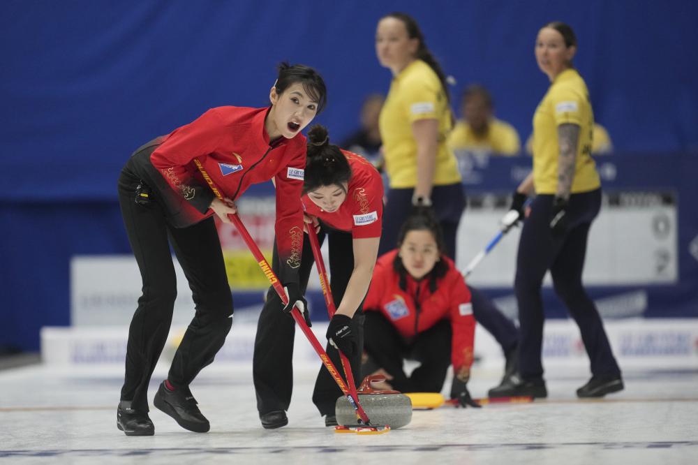 西媒：国米寻索默接班人并派球探考察皇马门将卢宁，或明夏报价